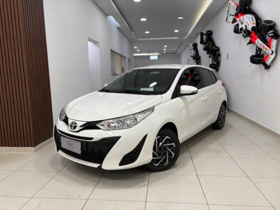 TOYOTA YARIS 1.3 16V FLEX XL LIVE MULTIDRIVE TOYOTA YARIS 1.3 16V FLEX XL LIVE MULTIDRIVE